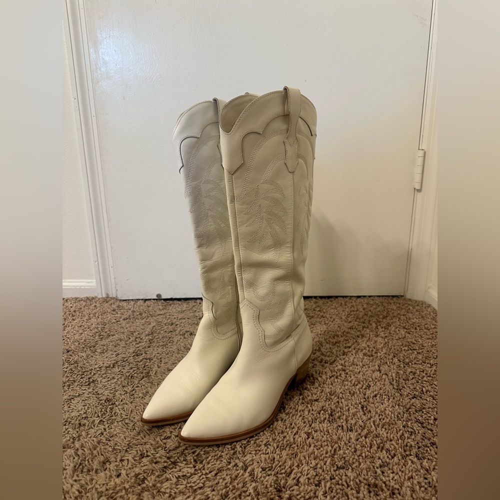 Dolce Vita White Solei Cowgirl Western Boot